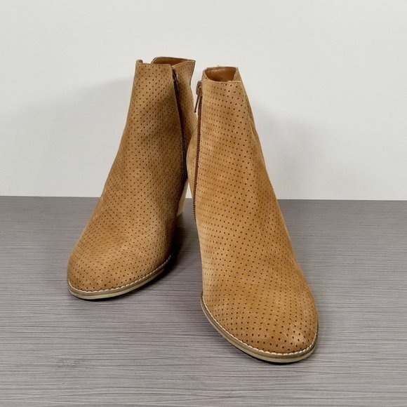 Susina Kyle Perforated Suede Ankle Bootie, Cognac Suede, Womens Size 9 M - Picture 4 of 11